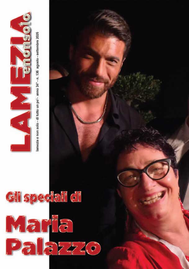 Copertina-Lameziaenonsolo-Maria-Palazzo-in-copertina–mese-agos